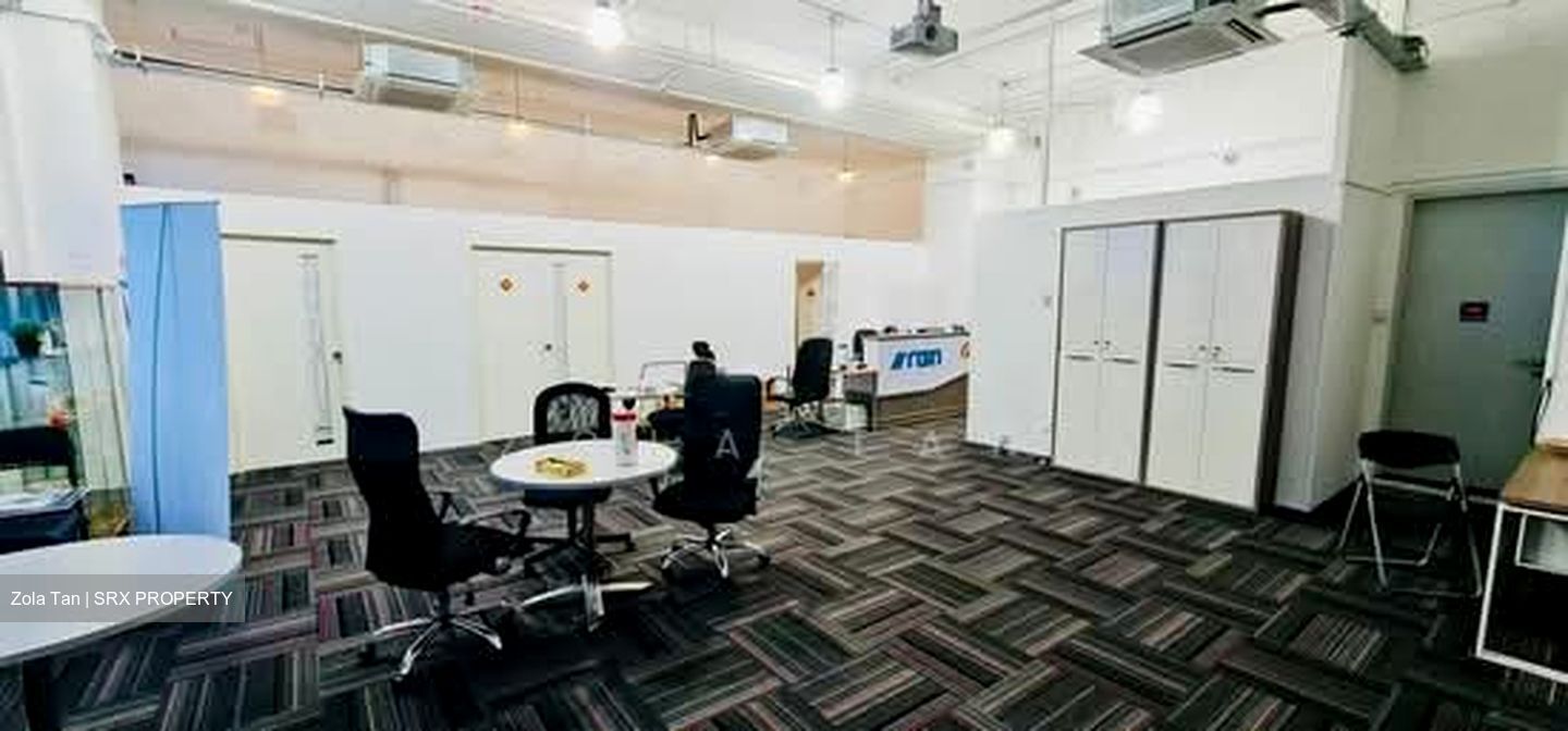 Ct Hub (D12), Office #559243991